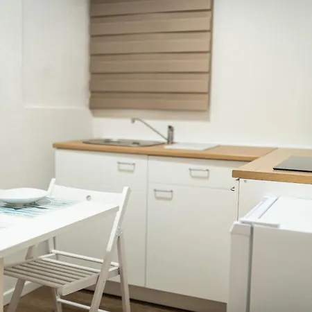 Lav Moderno Vicino Al Porto E Al Centro Διαμέρισμα