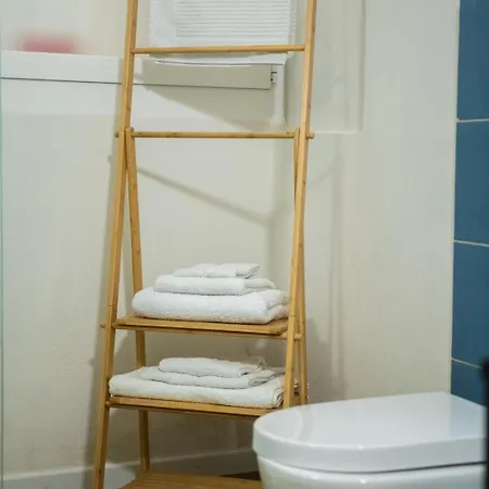 Lav Moderno Vicino Al Porto E Al Centro * טראפאני